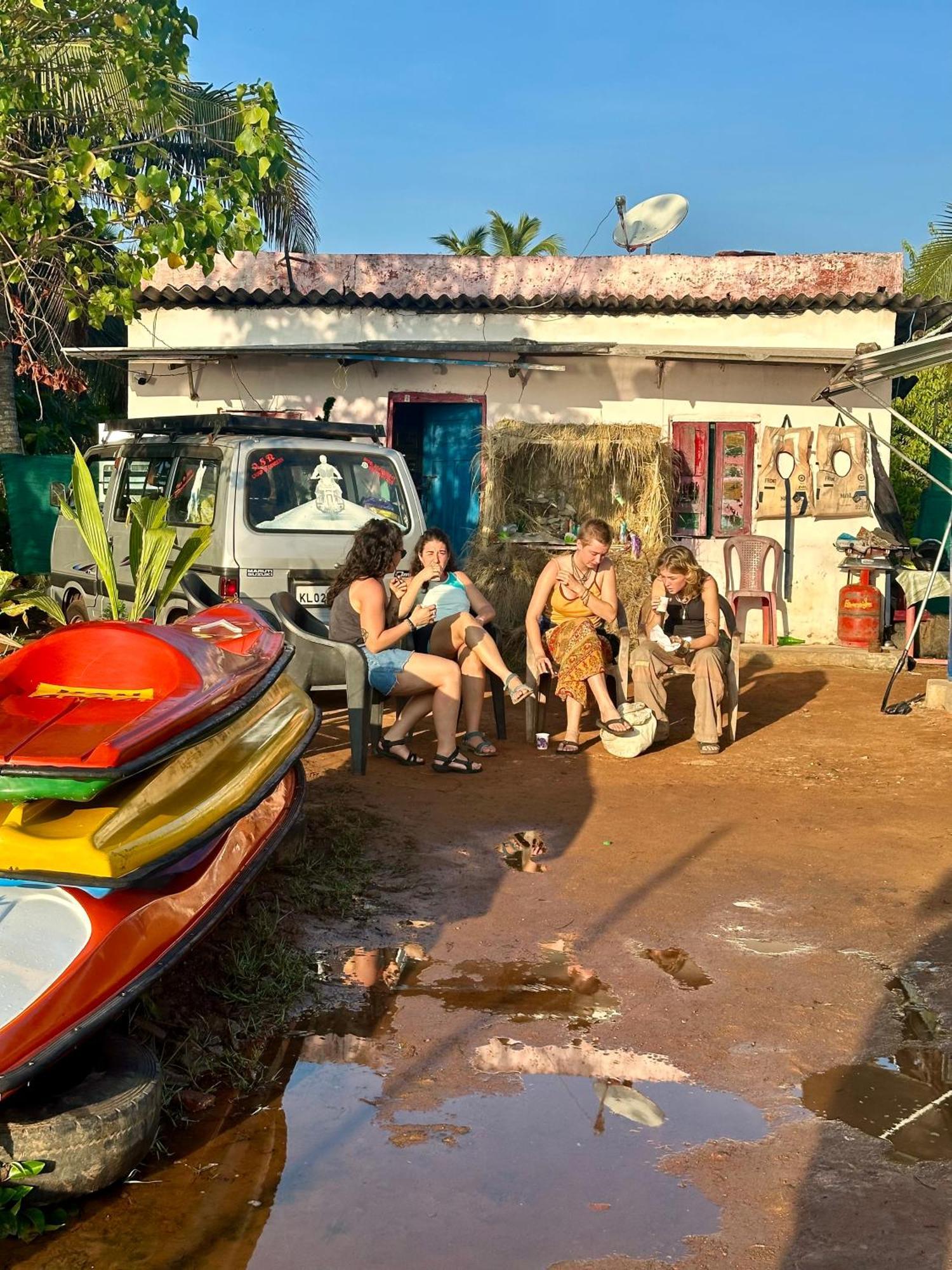 House Of Surf Hostel For Women Varkala Extérieur photo
